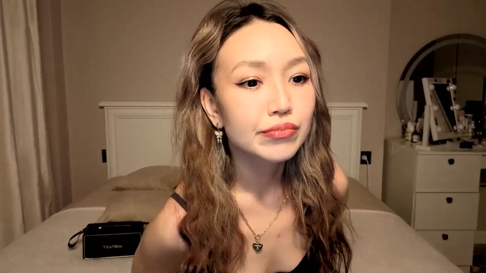 Gallery image thumbnail from Mellifluous_'s myfreecams stream on, 12/23/2025, 06:05 image 9 of 20