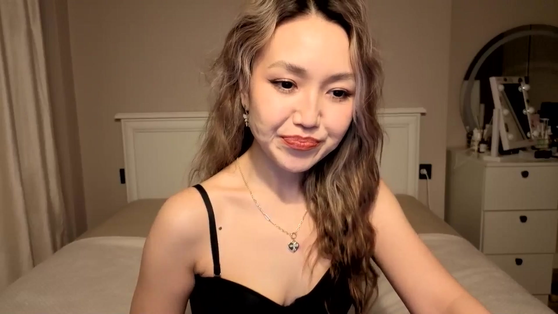Gallery image thumbnail from Mellifluous_'s myfreecams stream on, 12/23/2025, 09:15 image 15 of 20