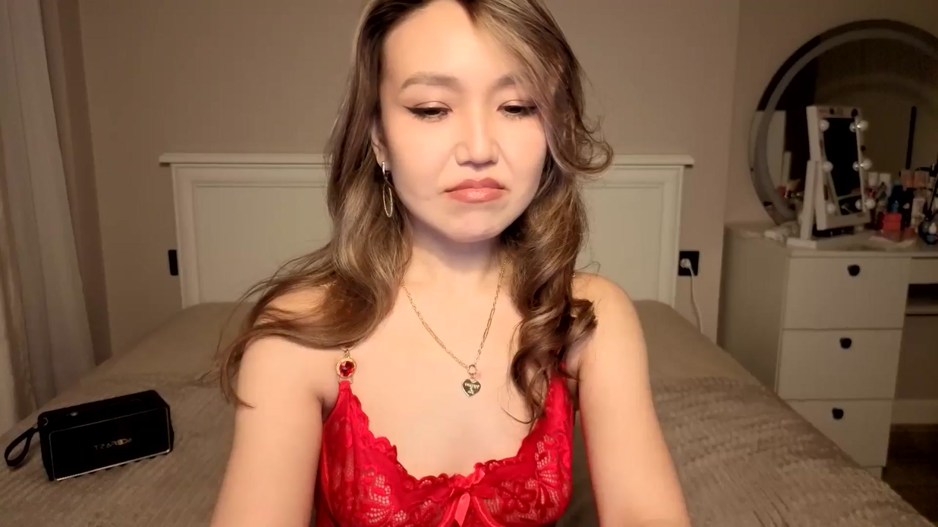 Gallery image thumbnail from Mellifluous_'s myfreecams stream on, 12/25/2025, 07:04 image 1 of 20