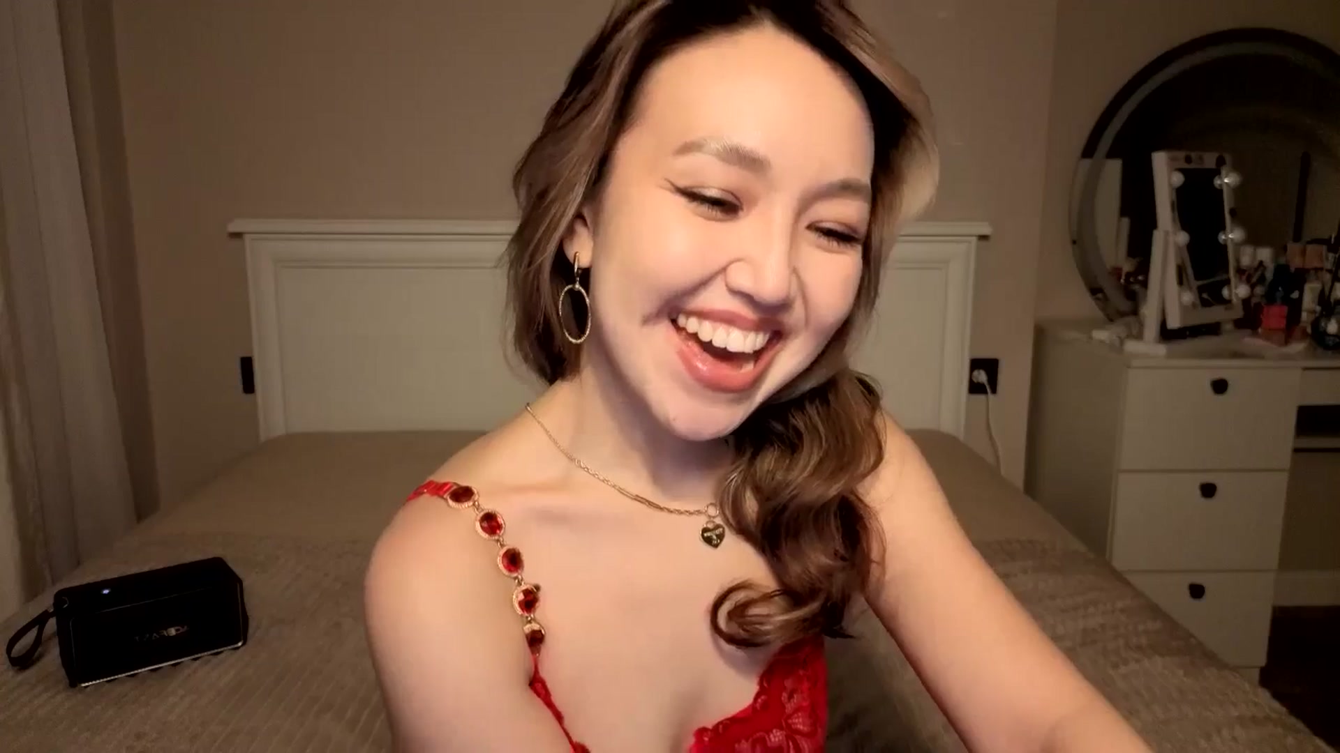 Gallery image thumbnail from Mellifluous_'s myfreecams stream on, 12/25/2025, 07:04 image 2 of 20