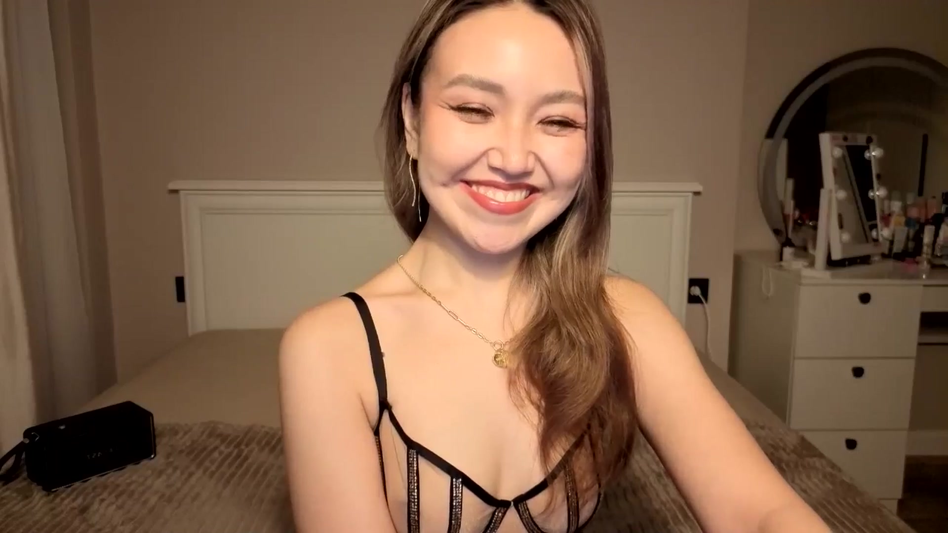 Gallery image thumbnail from Mellifluous_'s myfreecams stream on, 12/27/2025, 06:29 image 11 of 20