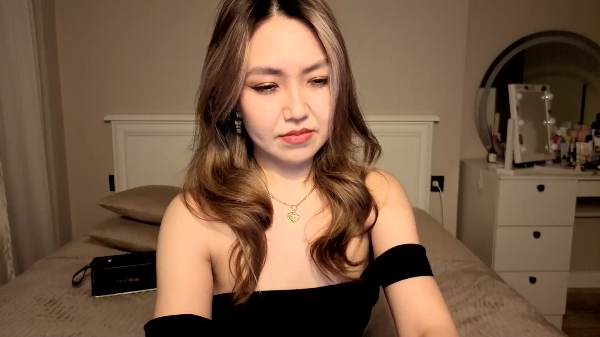 Gallery image thumbnail from Mellifluous_'s myfreecams stream on, 12/28/2025, 08:16 image 12 of 20