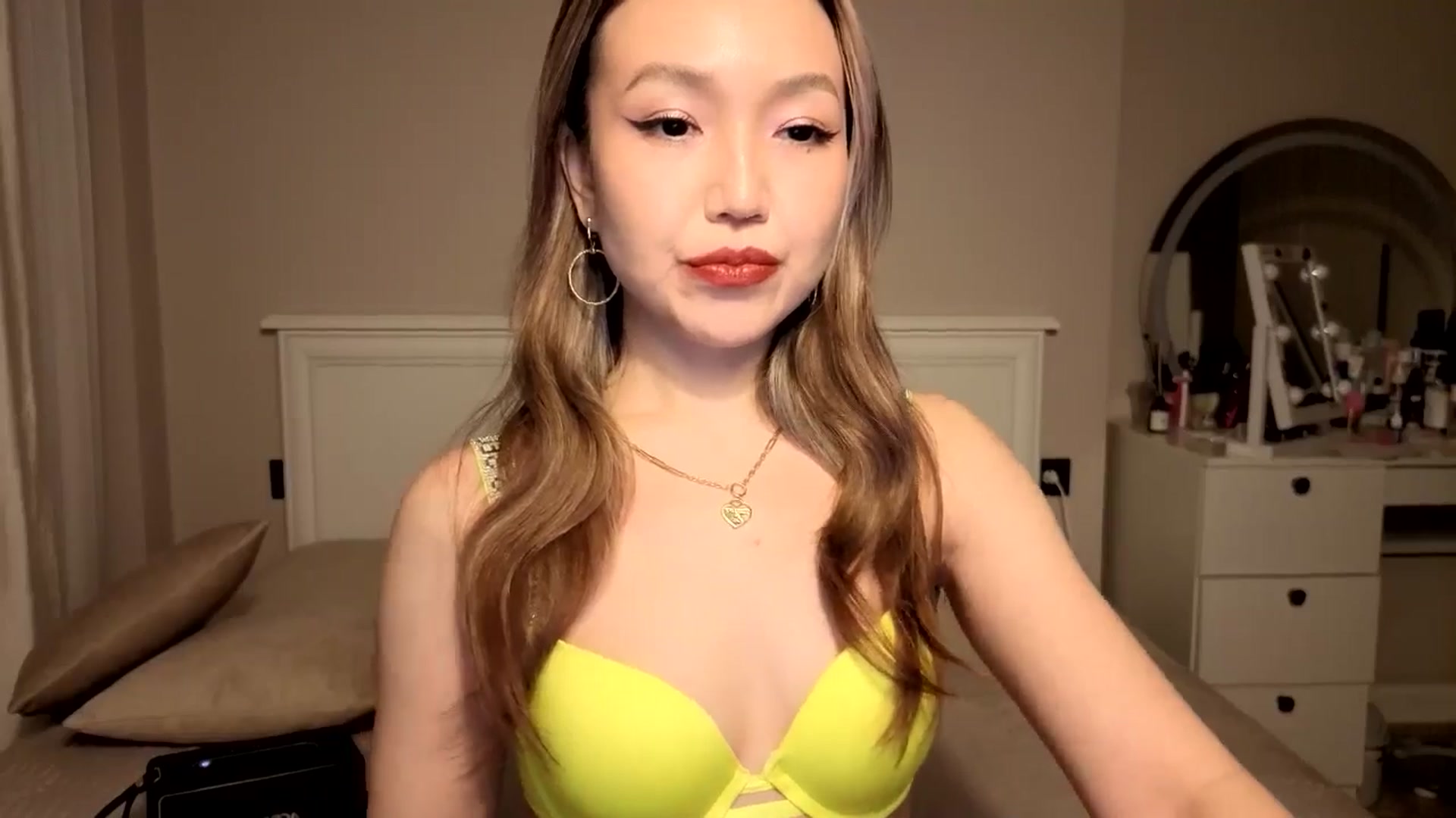 Gallery image thumbnail from Mellifluous_'s myfreecams stream on, 12/30/2025, 03:50 image 2 of 20