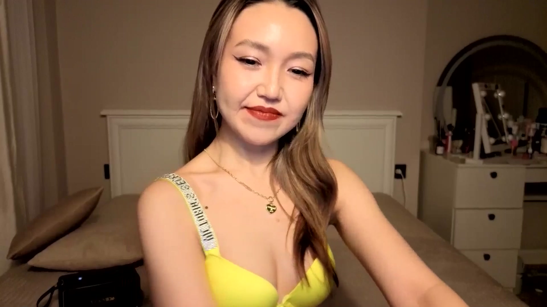 Gallery image thumbnail from Mellifluous_'s myfreecams stream on, 12/30/2025, 03:50 image 7 of 20