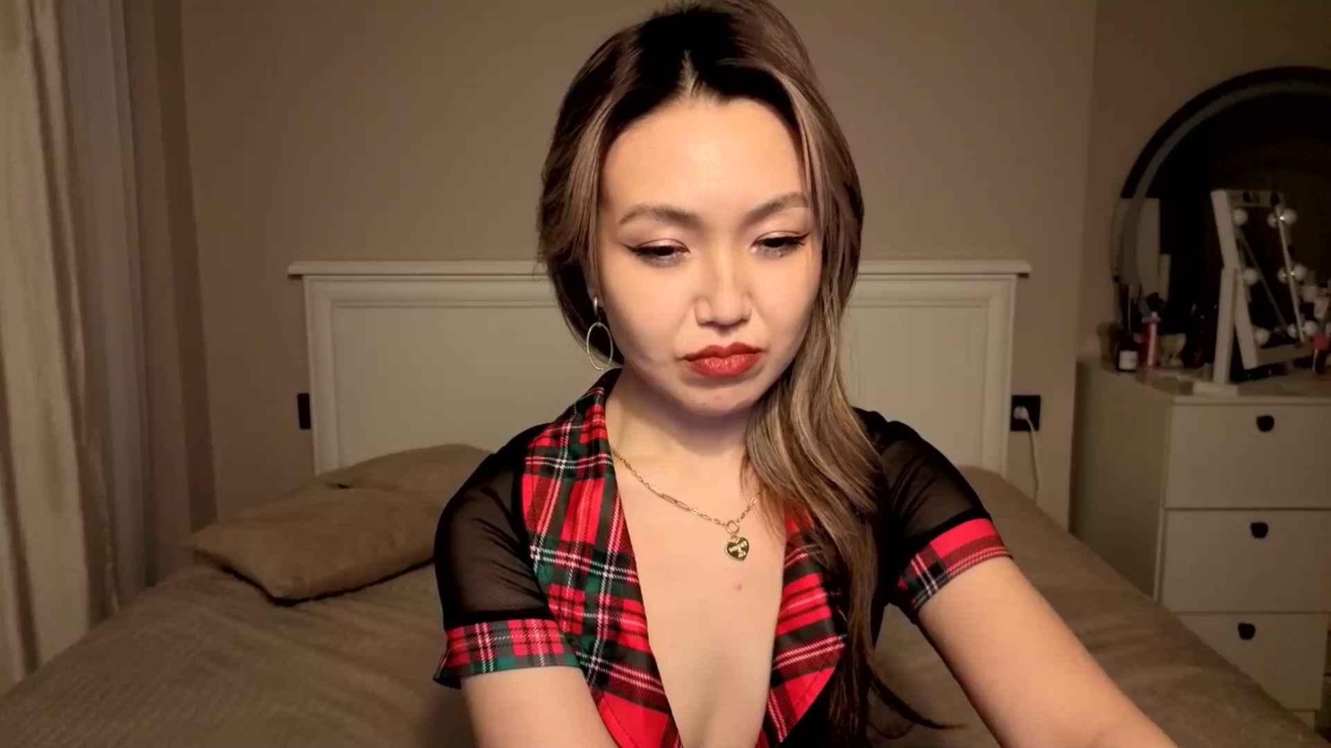 Gallery image thumbnail from Mellifluous_'s myfreecams stream on, 12/30/2025, 07:15 image 15 of 20