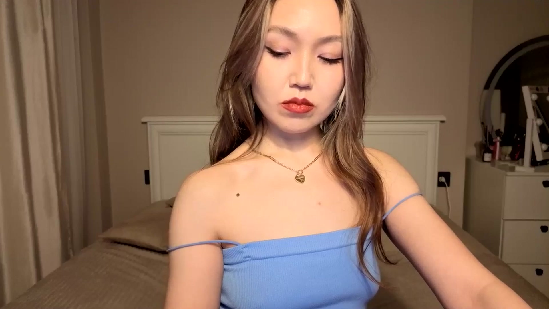 Gallery image thumbnail from Mellifluous_'s myfreecams stream on, 12/30/2025, 07:15 image 10 of 20