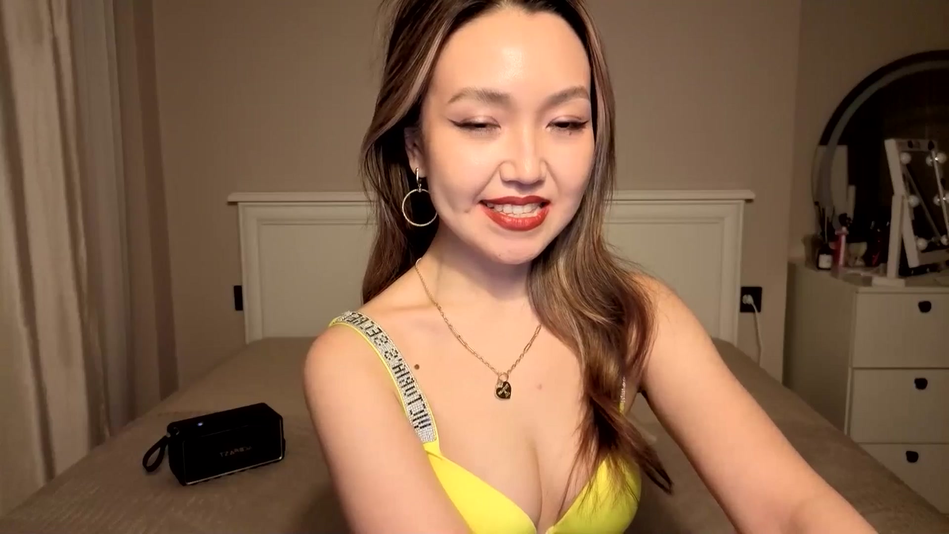 Gallery image thumbnail from Mellifluous_'s myfreecams stream on, 12/30/2025, 07:15 image 3 of 20