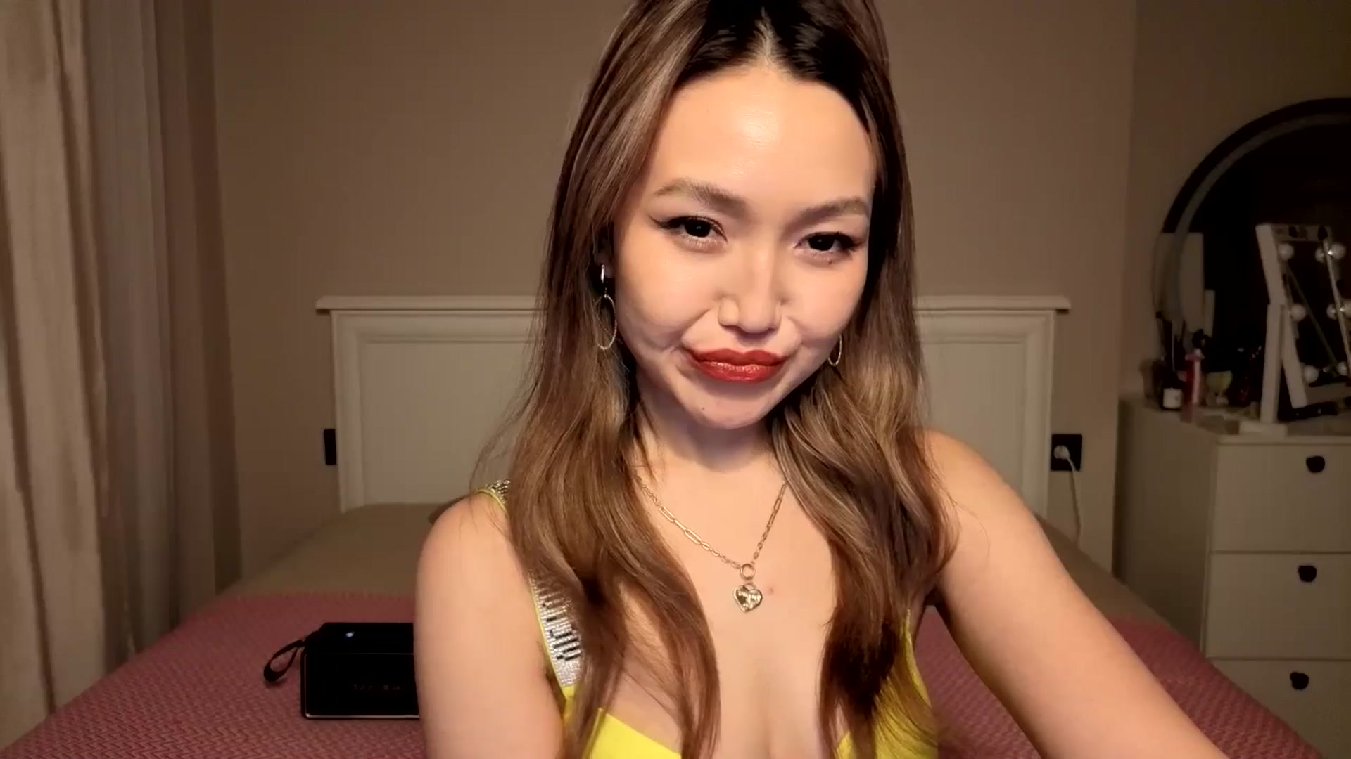Gallery image thumbnail from Mellifluous_'s myfreecams stream on, 12/30/2025, 09:15 image 13 of 20
