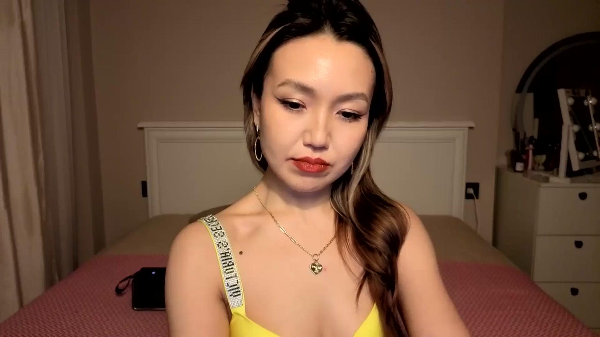 Gallery image thumbnail from Mellifluous_'s myfreecams stream on, 12/30/2025, 09:15 image 18 of 20