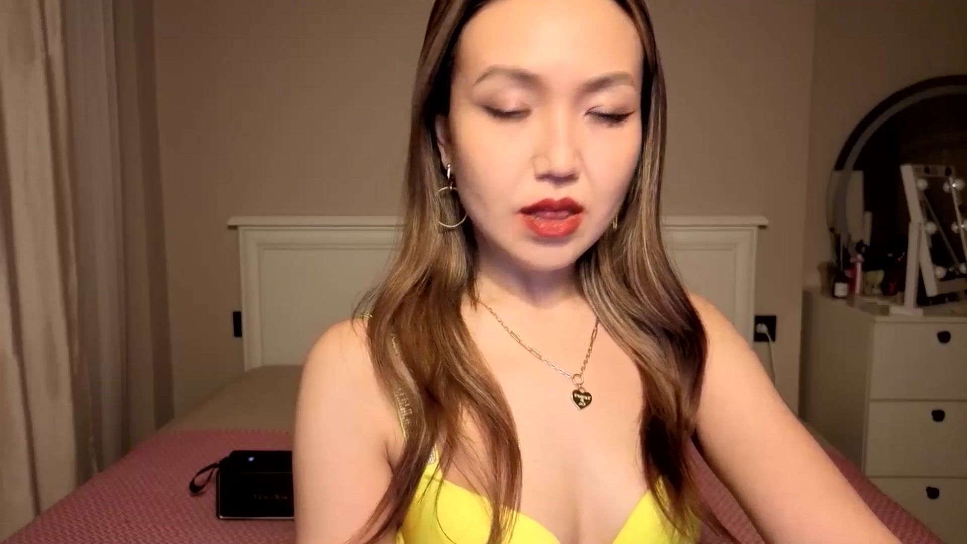 Gallery image thumbnail from Mellifluous_'s myfreecams stream on, 12/30/2025, 09:15 image 11 of 20