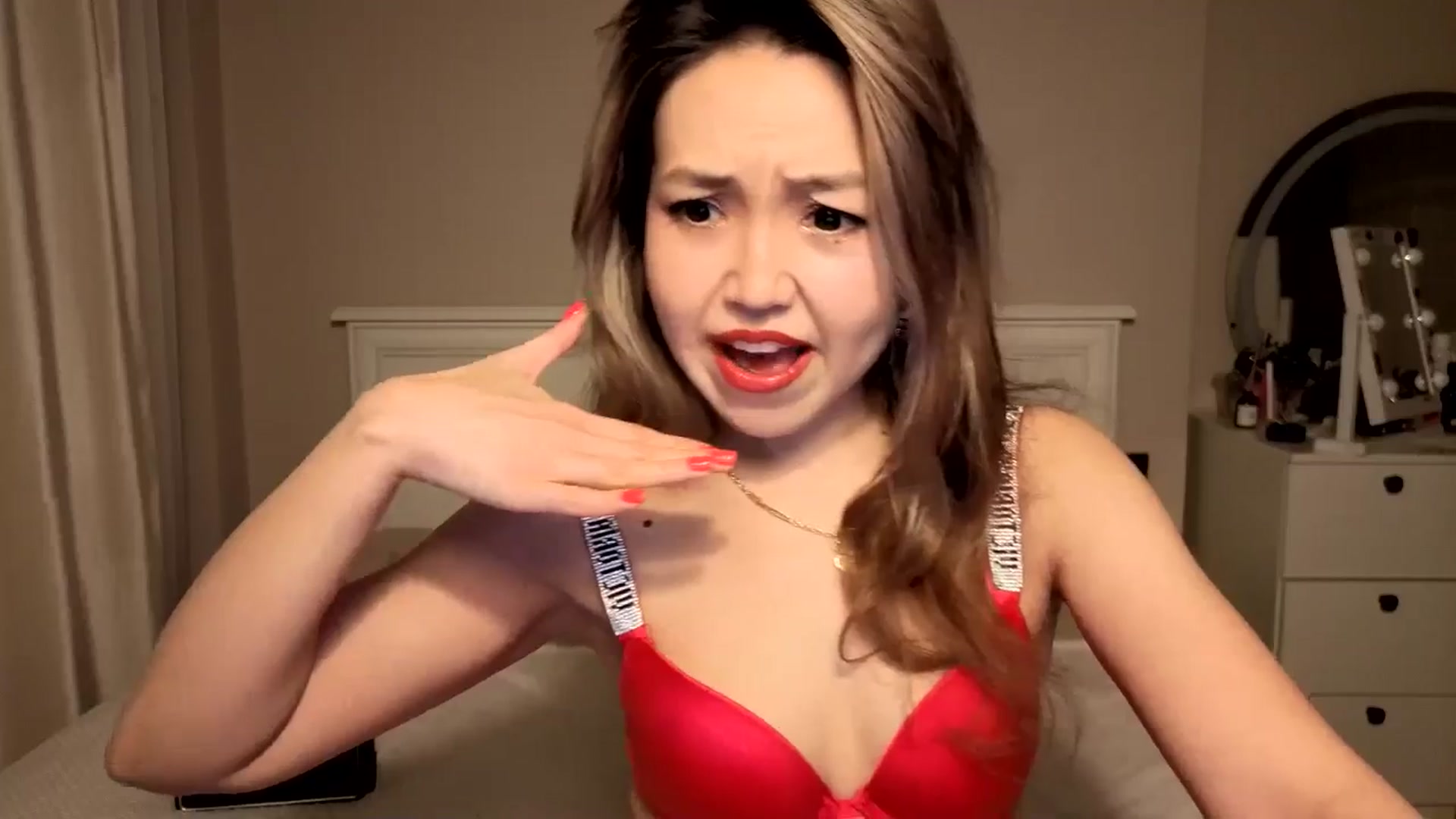 Gallery image thumbnail from Mellifluous_'s myfreecams stream on, 01/01/2026, 04:44 image 6 of 20