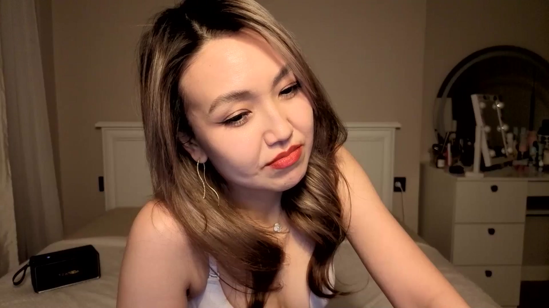 Gallery image thumbnail from Mellifluous_'s myfreecams stream on, 01/02/2026, 09:50 image 19 of 20