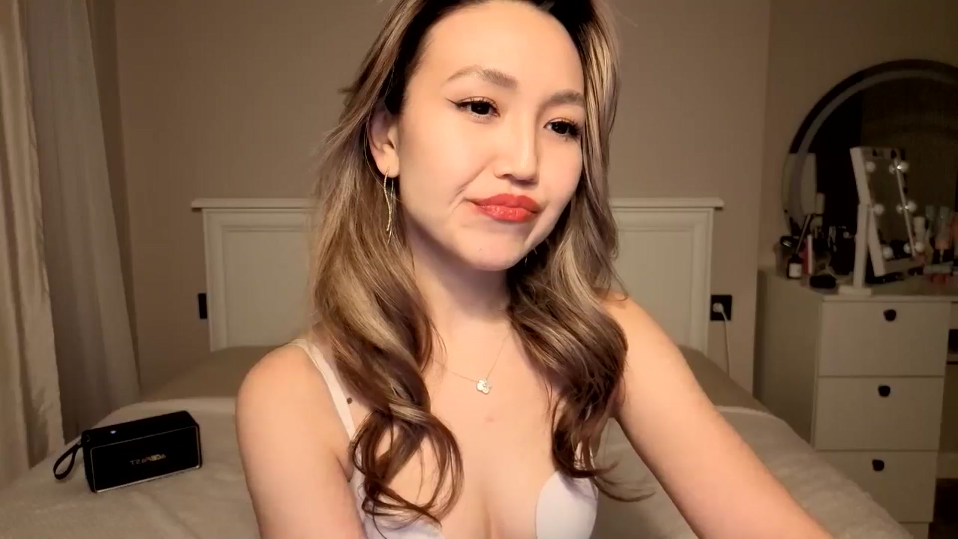 Gallery image thumbnail from Mellifluous_'s myfreecams stream on, 01/02/2026, 09:50 image 5 of 20