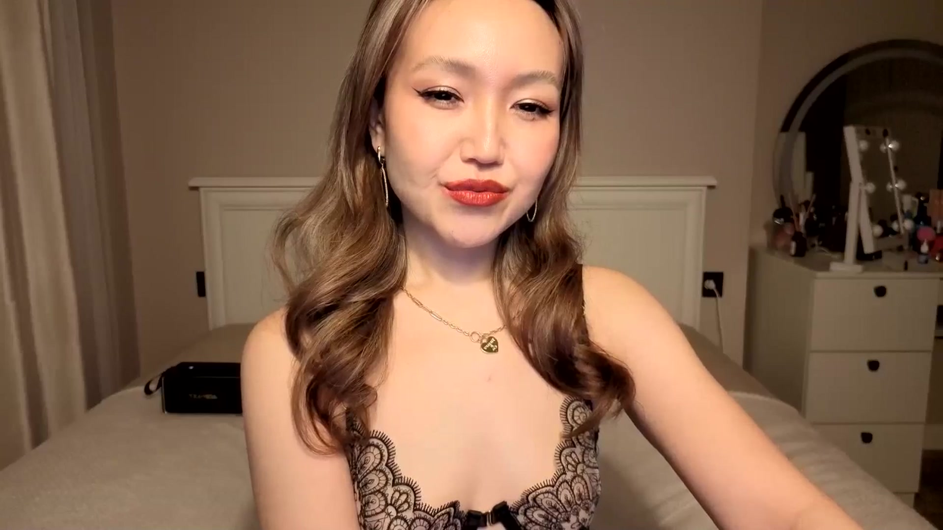 Gallery image thumbnail from Mellifluous_'s myfreecams stream on, 01/04/2026, 08:41 image 3 of 20