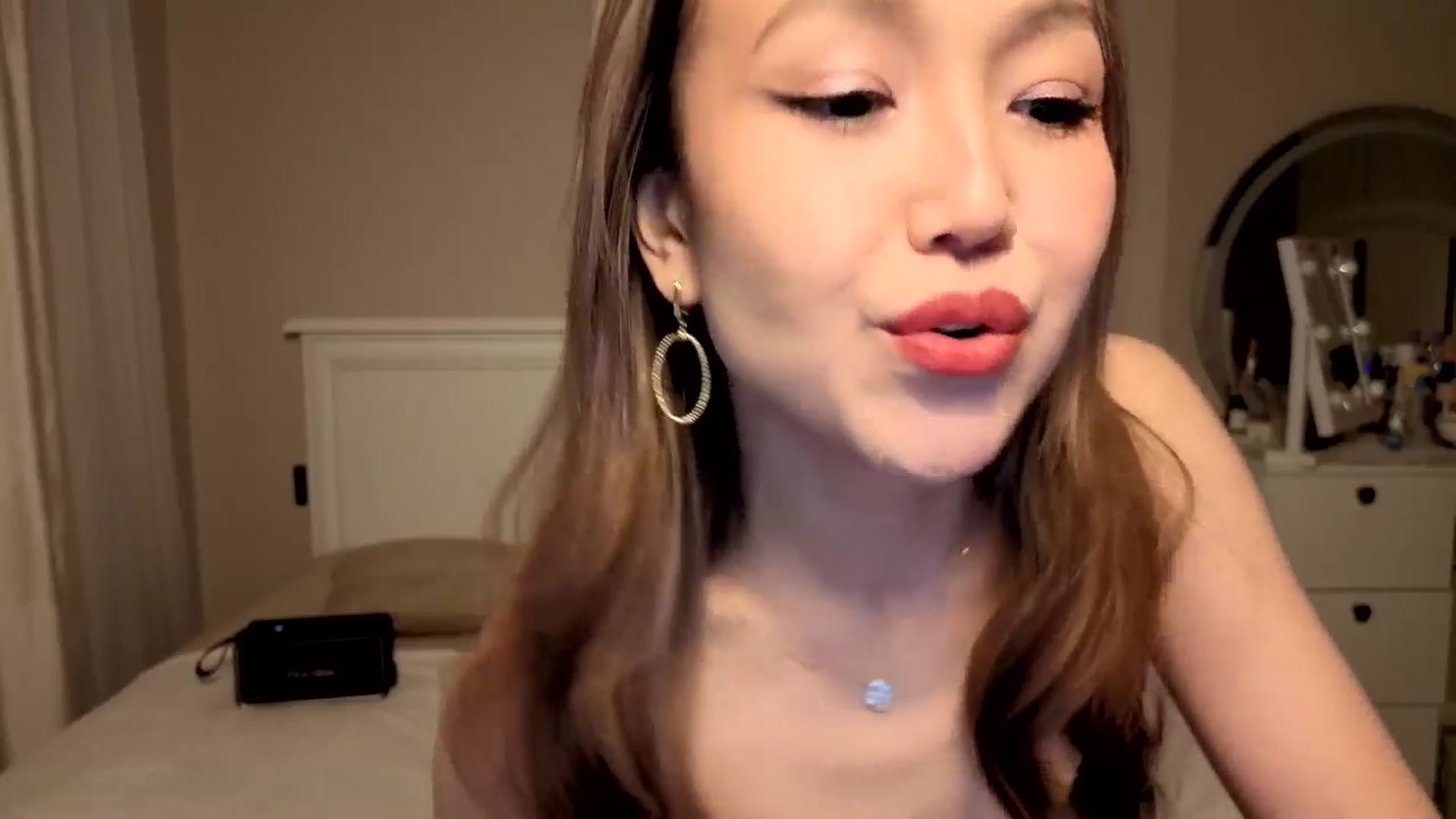 Gallery image thumbnail from Mellifluous_'s myfreecams stream on, 01/06/2026, 06:48 image 9 of 20