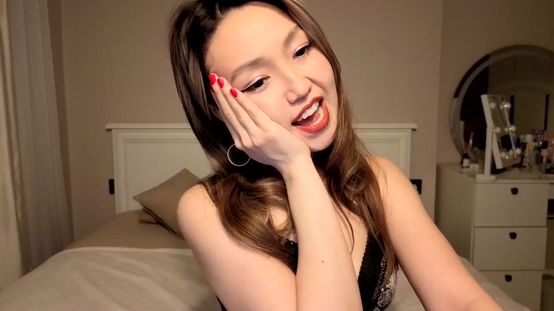 Gallery image thumbnail from Mellifluous_'s myfreecams stream on, 01/06/2026, 07:54 image 18 of 20