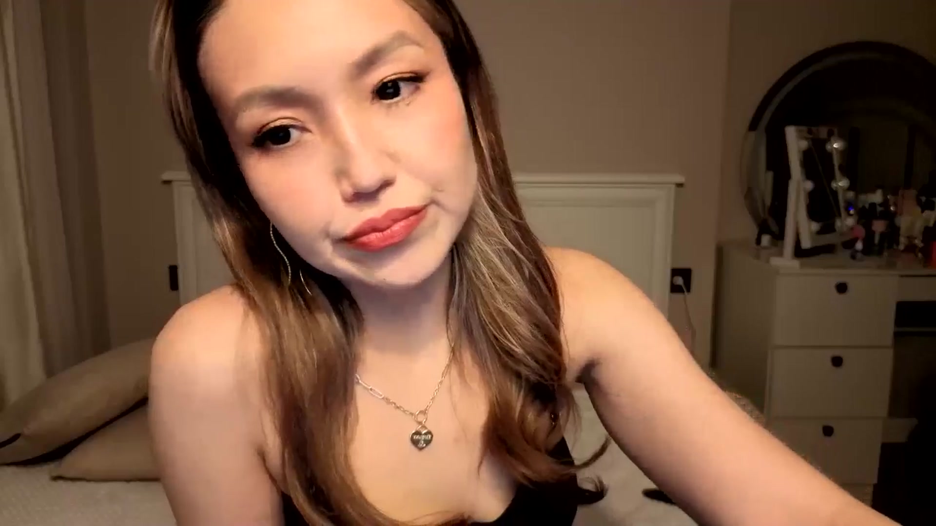 Gallery image thumbnail from Mellifluous_'s myfreecams stream on, 01/08/2026, 07:16 image 7 of 20