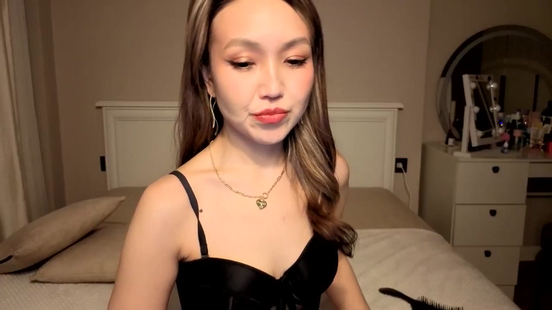 Gallery image thumbnail from Mellifluous_'s myfreecams stream on, 01/08/2026, 07:16 image 8 of 20