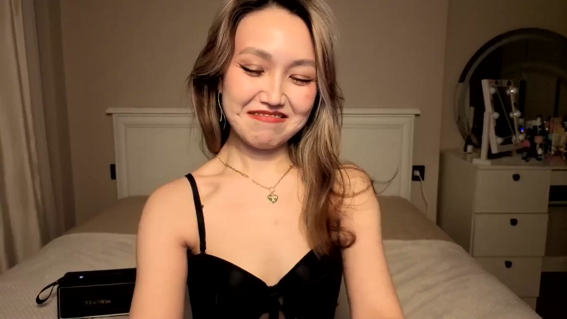 Gallery image thumbnail from Mellifluous_'s myfreecams stream on, 01/08/2026, 09:31 image 6 of 20