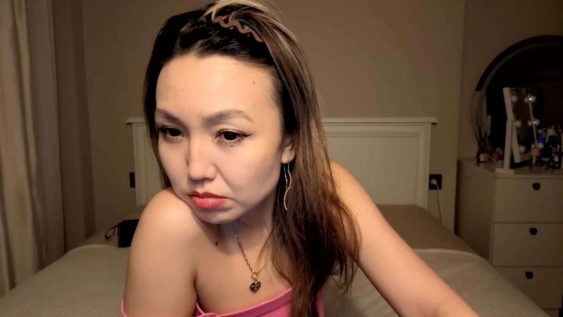 Gallery image thumbnail from Mellifluous_'s myfreecams stream on, 01/09/2026, 08:26 image 14 of 20