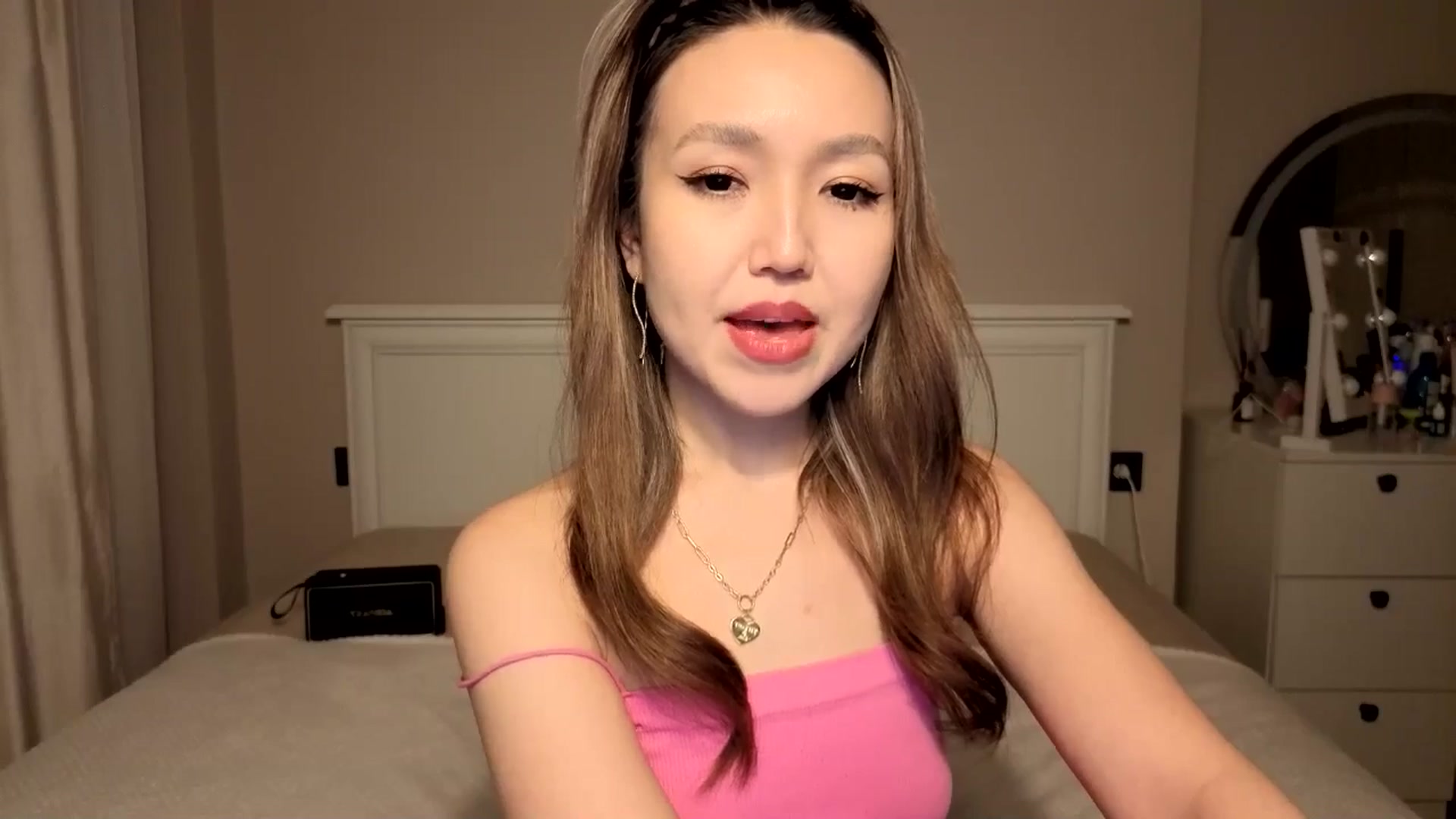 Gallery image thumbnail from Mellifluous_'s myfreecams stream on, 01/09/2026, 08:26 image 9 of 20
