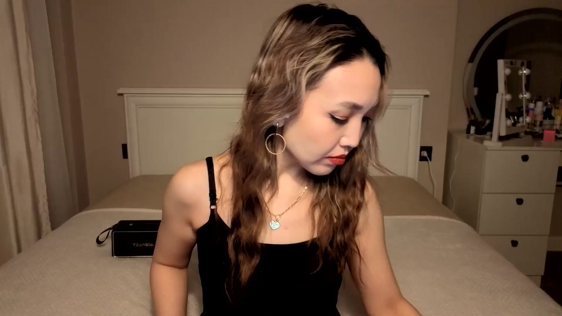 Gallery image thumbnail from Mellifluous_'s myfreecams stream on, 01/11/2026, 07:53 image 1 of 20