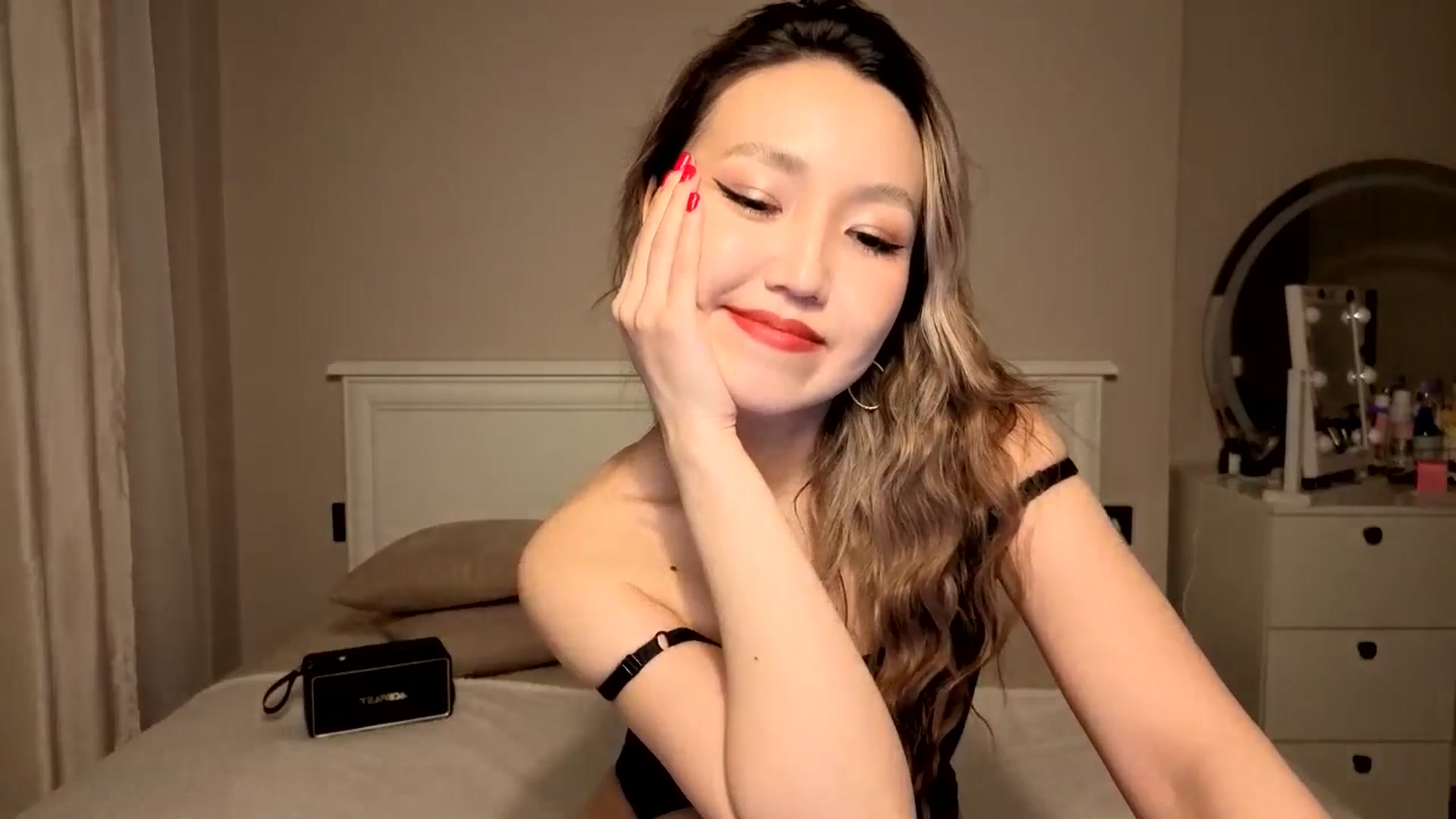 Gallery image thumbnail from Mellifluous_'s myfreecams stream on, 01/11/2026, 07:53 image 8 of 20