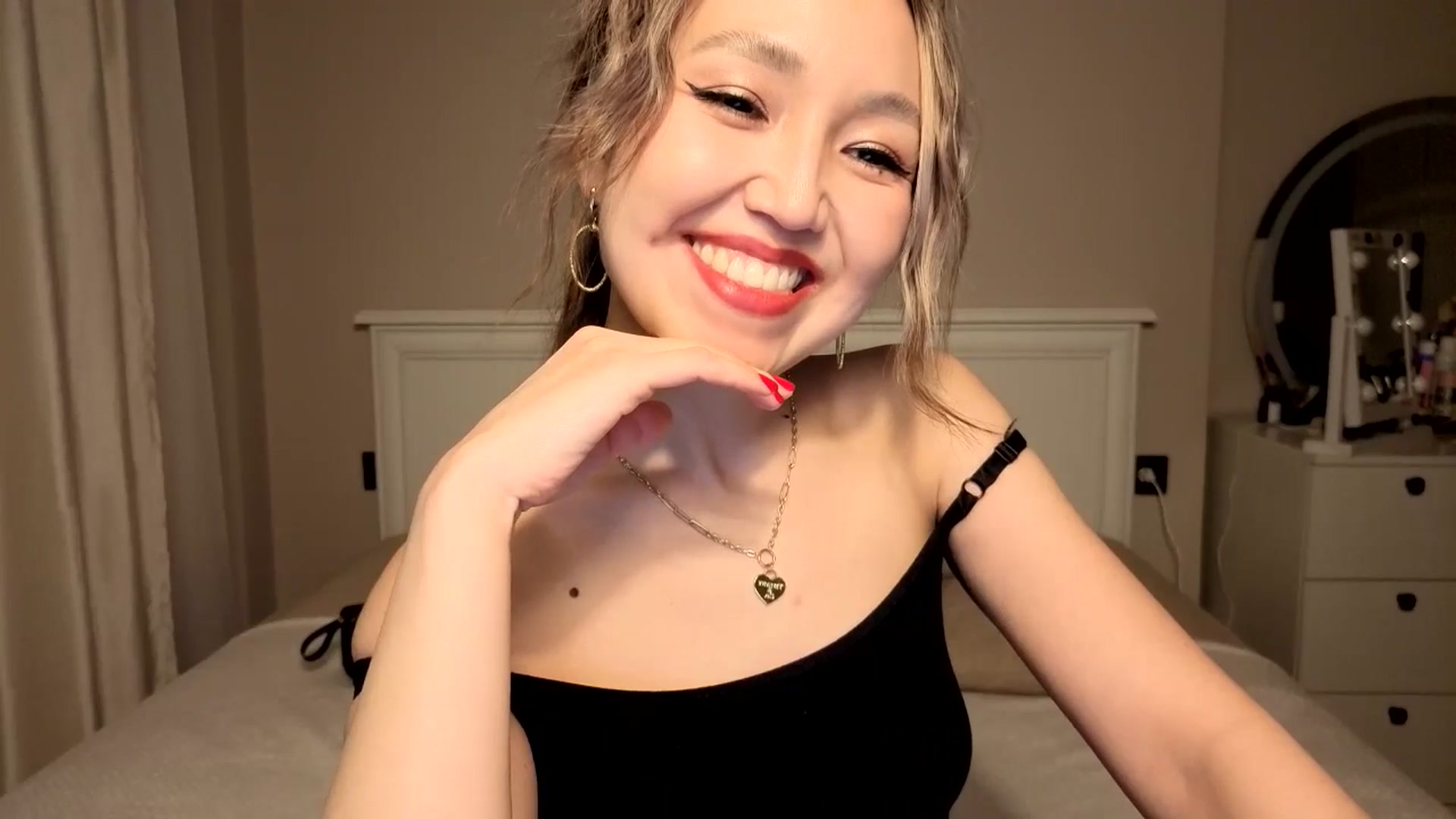 Gallery image thumbnail from Mellifluous_'s myfreecams stream on, 01/11/2026, 07:53 image 20 of 20