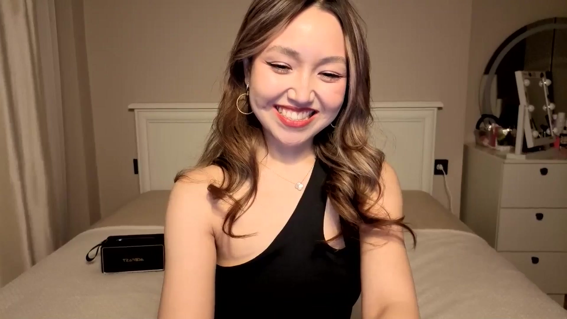 Gallery image thumbnail from Mellifluous_'s myfreecams stream on, 01/15/2026, 05:24 image 20 of 20