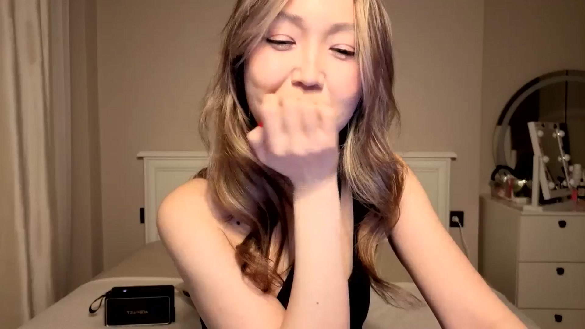 Gallery image thumbnail from Mellifluous_'s myfreecams stream on, 01/15/2026, 05:24 image 8 of 20