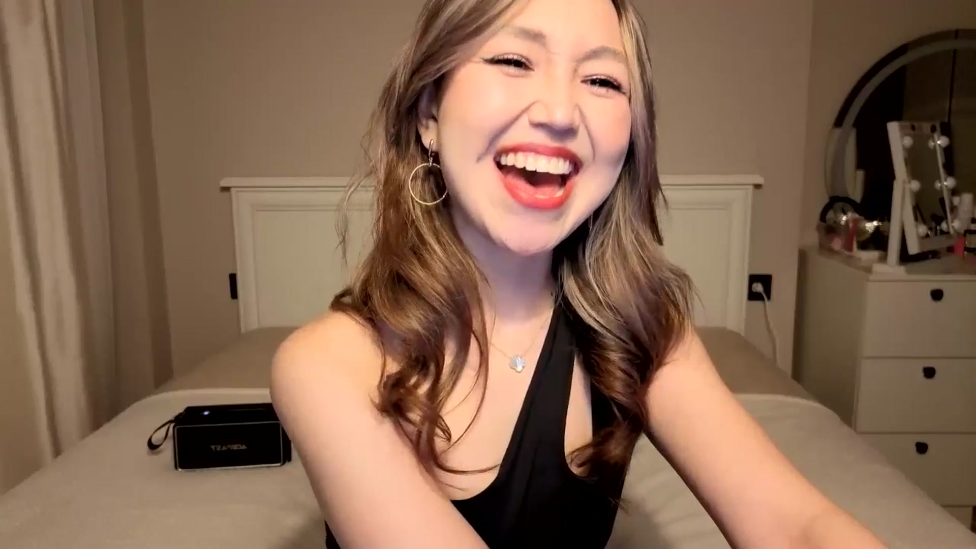 Gallery image thumbnail from Mellifluous_'s myfreecams stream on, 01/15/2026, 05:24 image 15 of 20