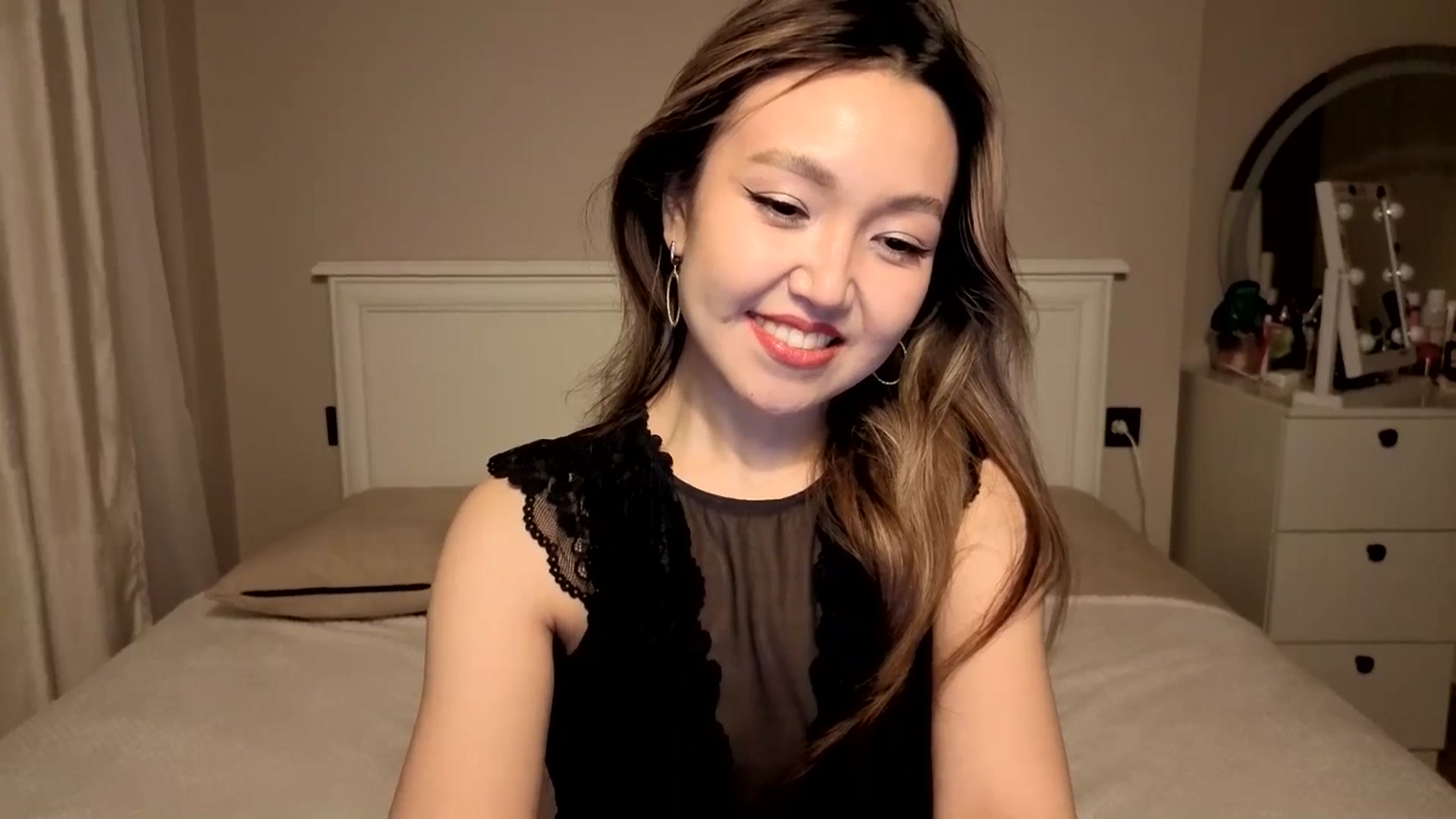 Gallery image thumbnail from Mellifluous_'s myfreecams stream on, 01/16/2026, 06:58 image 13 of 20