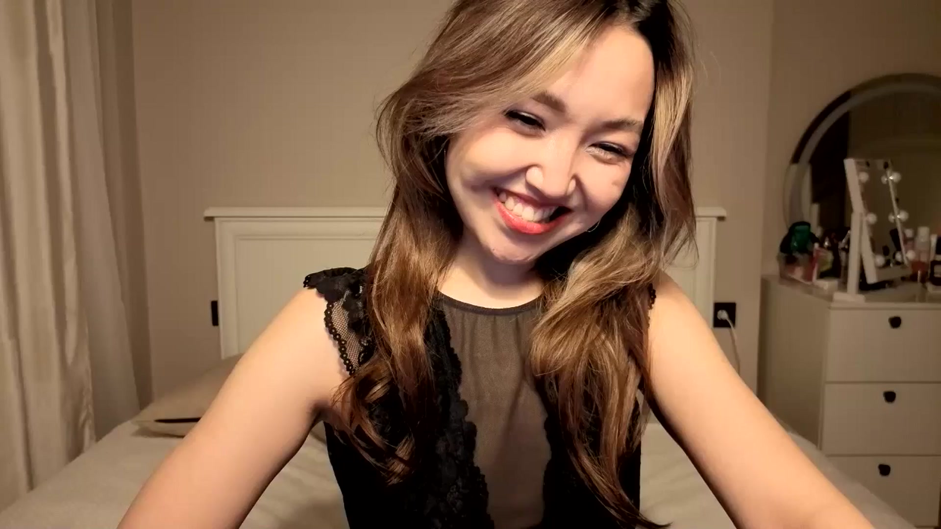 Gallery image thumbnail from Mellifluous_'s myfreecams stream on, 01/16/2026, 06:58 image 16 of 20