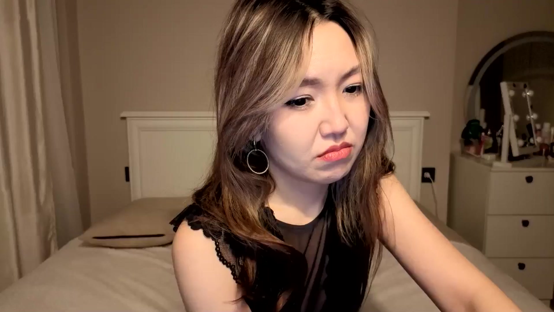 Gallery image thumbnail from Mellifluous_'s myfreecams stream on, 01/16/2026, 06:58 image 18 of 20
