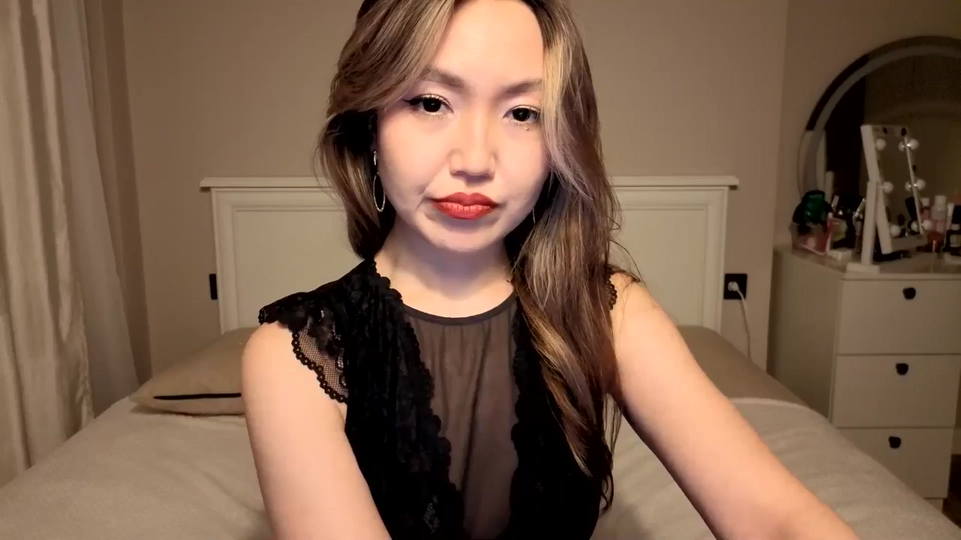 Gallery image thumbnail from Mellifluous_'s myfreecams stream on, 01/16/2026, 07:54 image 11 of 20