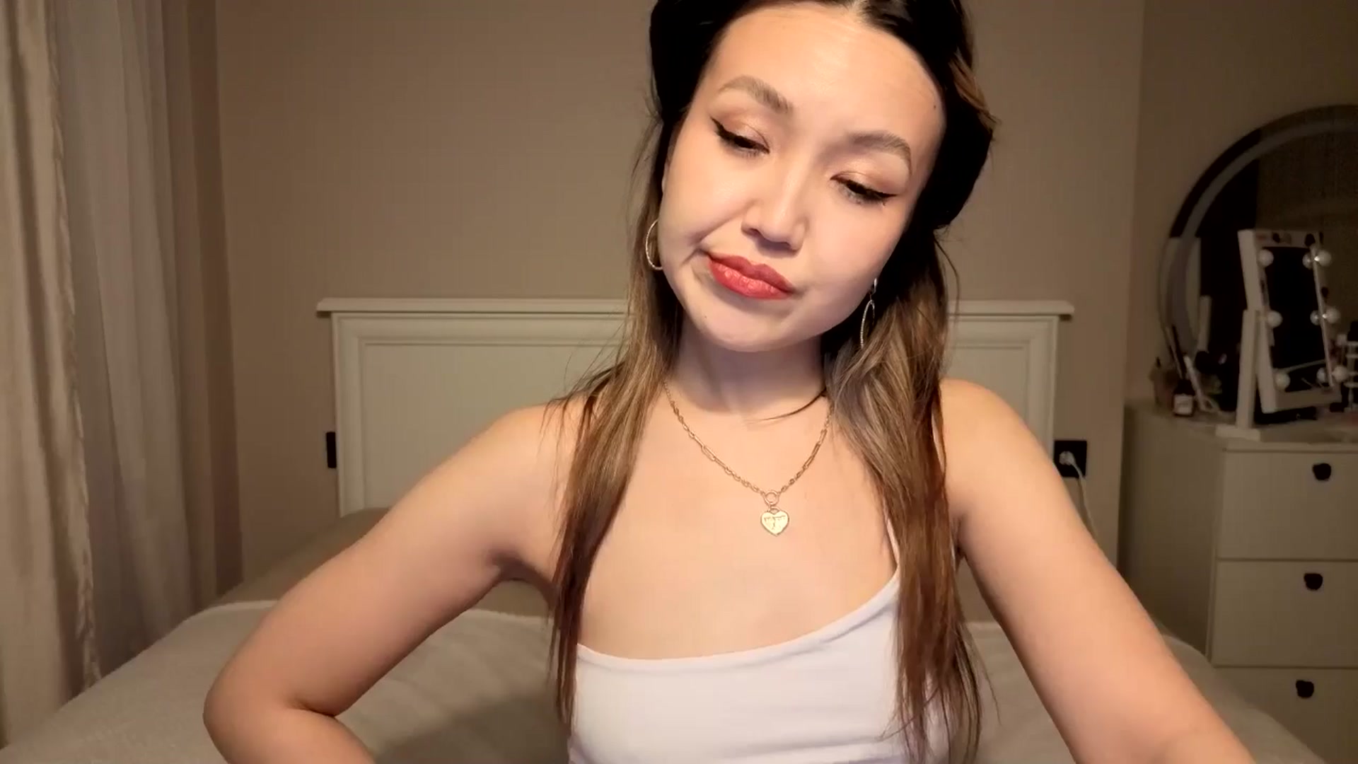 Gallery image thumbnail from Mellifluous_'s myfreecams stream on, 01/18/2026, 07:34 image 12 of 20