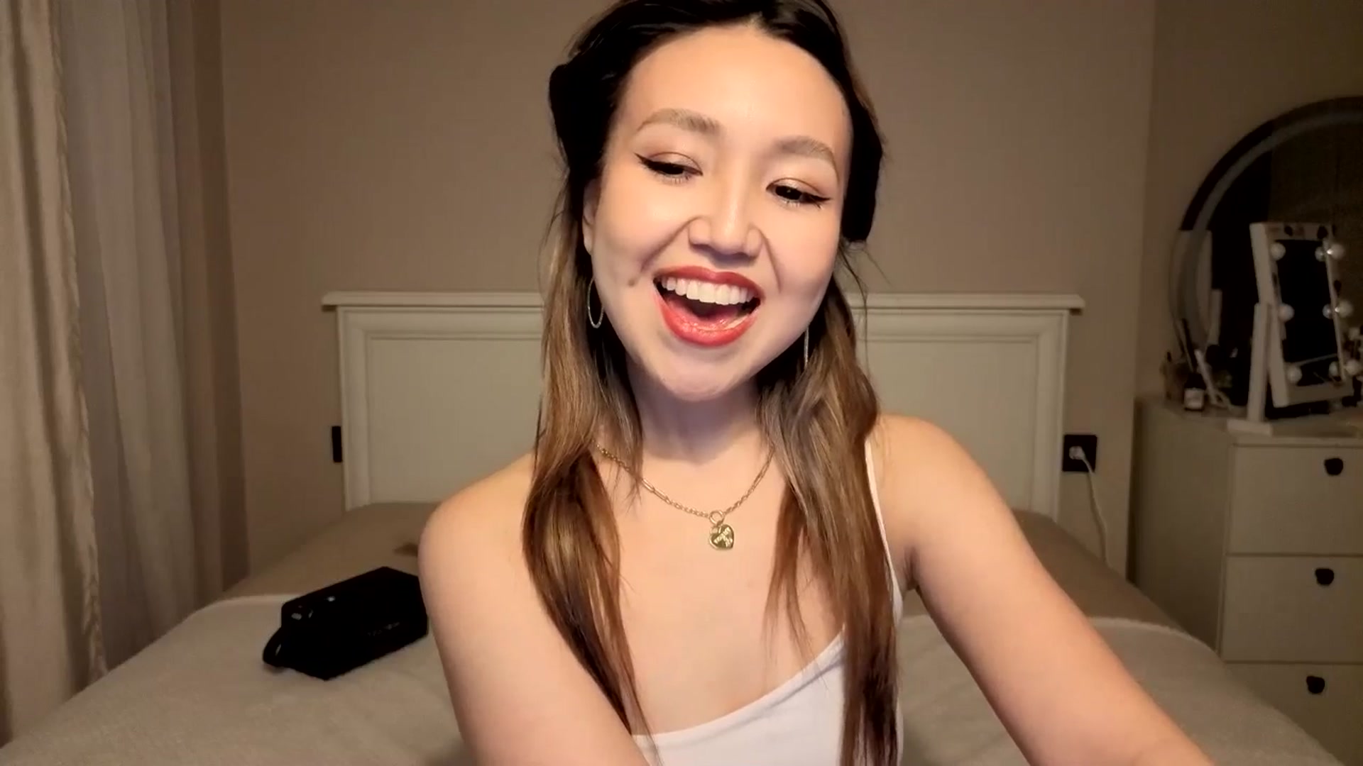 Gallery image thumbnail from Mellifluous_'s myfreecams stream on, 01/18/2026, 07:34 image 15 of 20