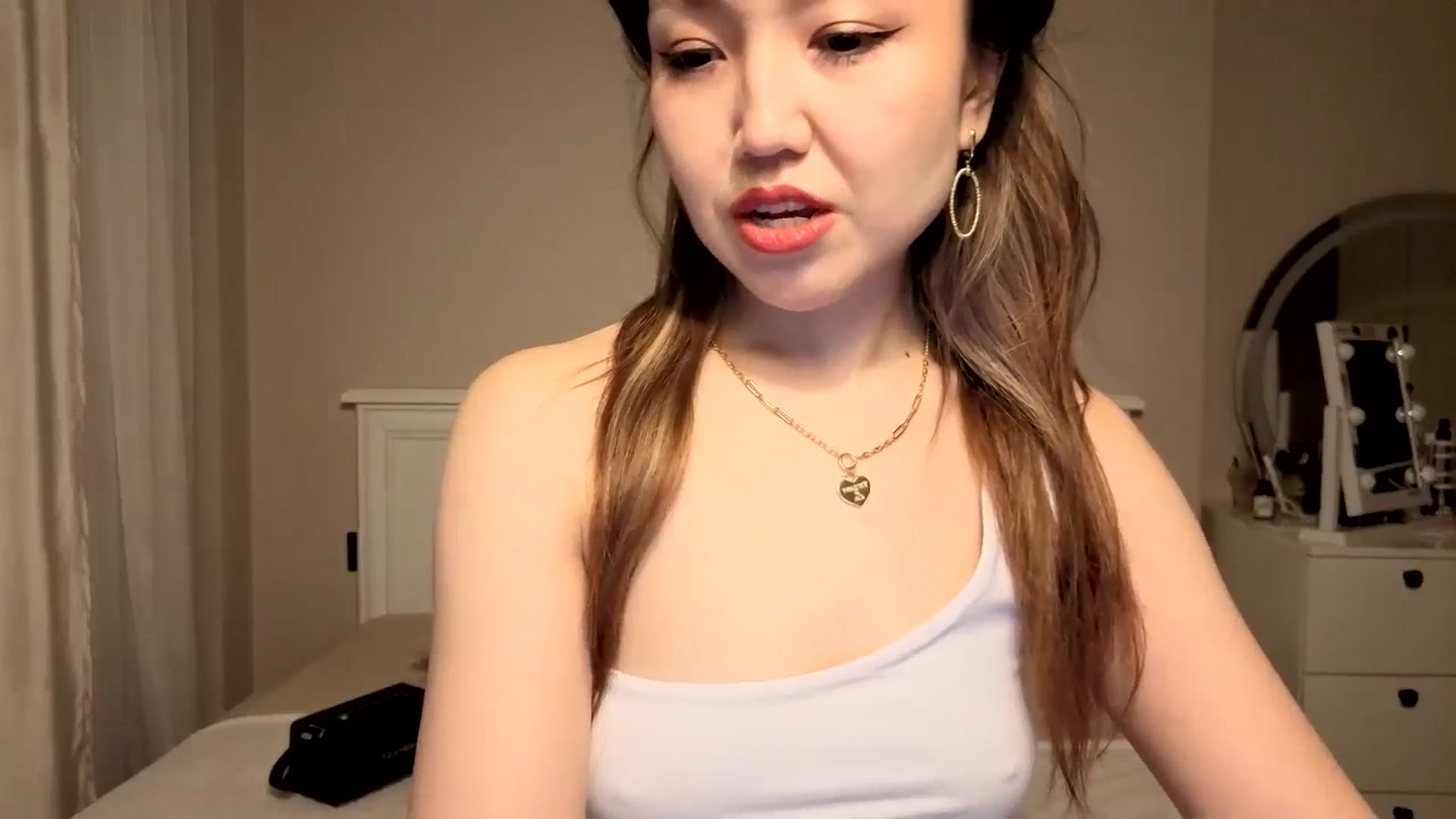 Gallery image thumbnail from Mellifluous_'s myfreecams stream on, 01/18/2026, 07:34 image 10 of 20