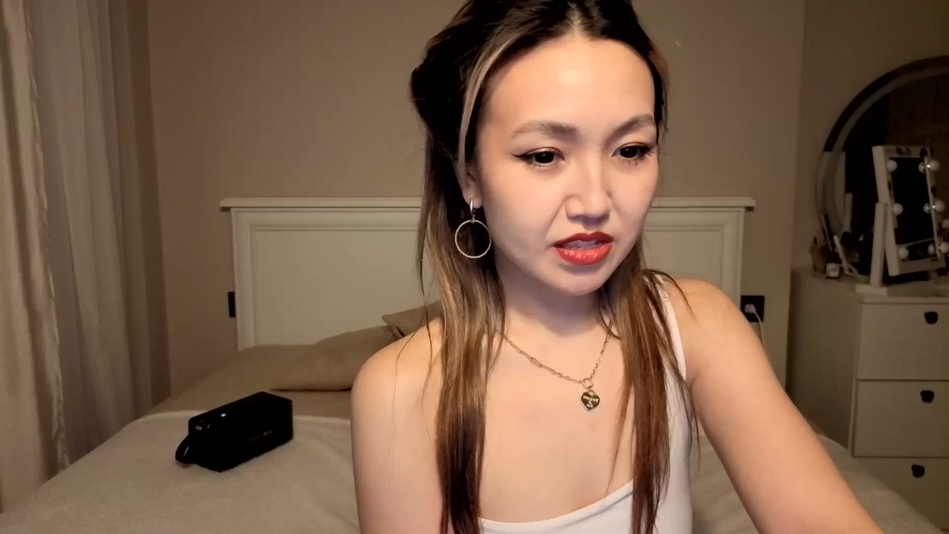 Gallery image thumbnail from Mellifluous_'s myfreecams stream on, 01/18/2026, 09:06 image 6 of 20