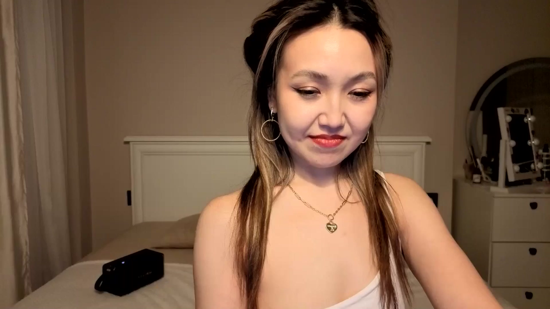 Gallery image thumbnail from Mellifluous_'s myfreecams stream on, 01/18/2026, 09:06 image 16 of 20