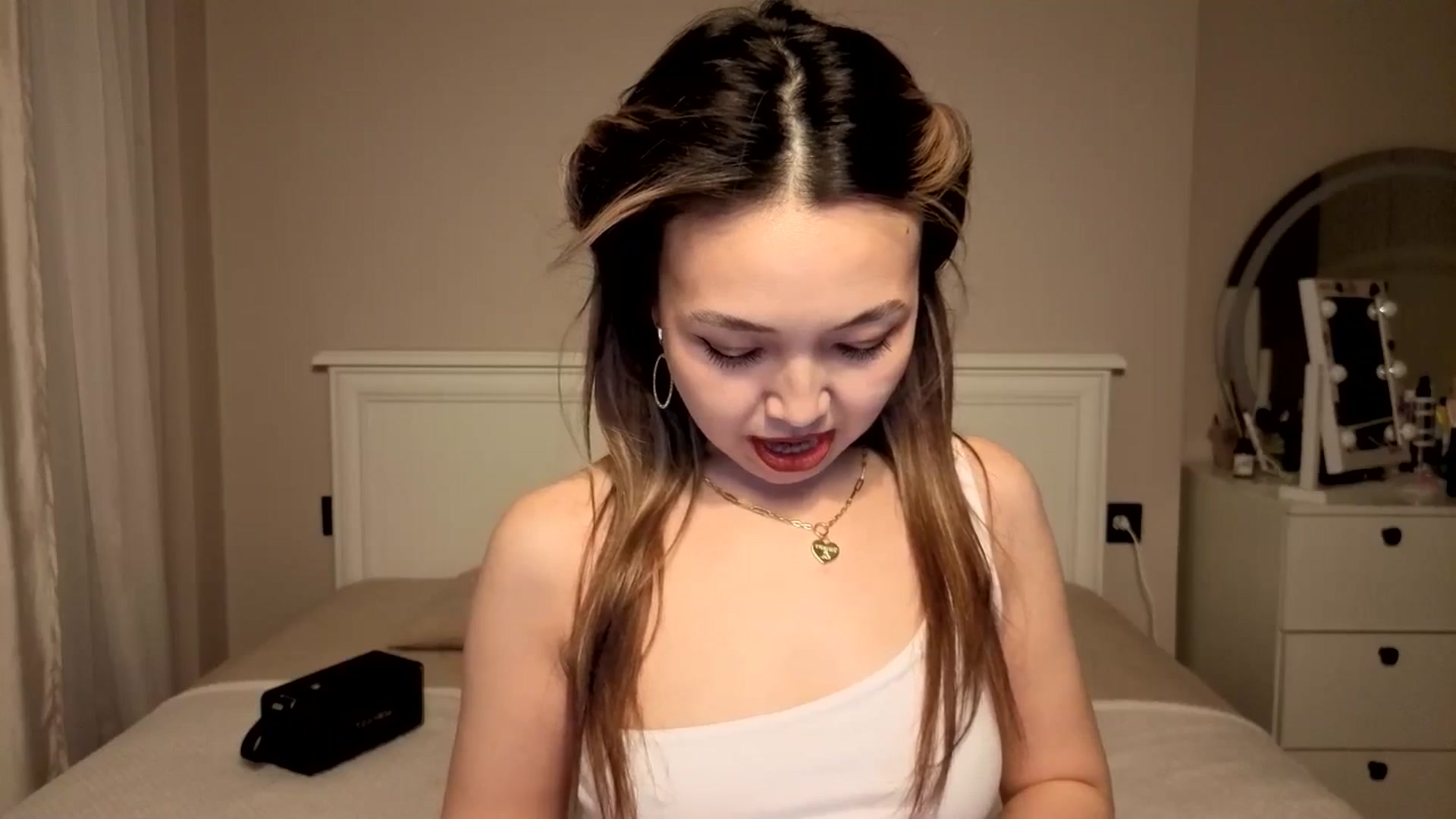 Gallery image thumbnail from Mellifluous_'s myfreecams stream on, 01/18/2026, 09:06 image 3 of 20