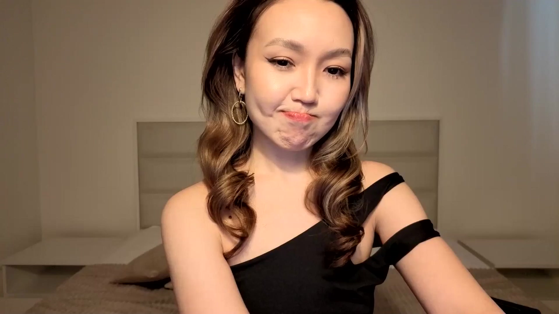 Gallery image thumbnail from Mellifluous_'s myfreecams stream on, 02/07/2026, 08:02 image 7 of 20