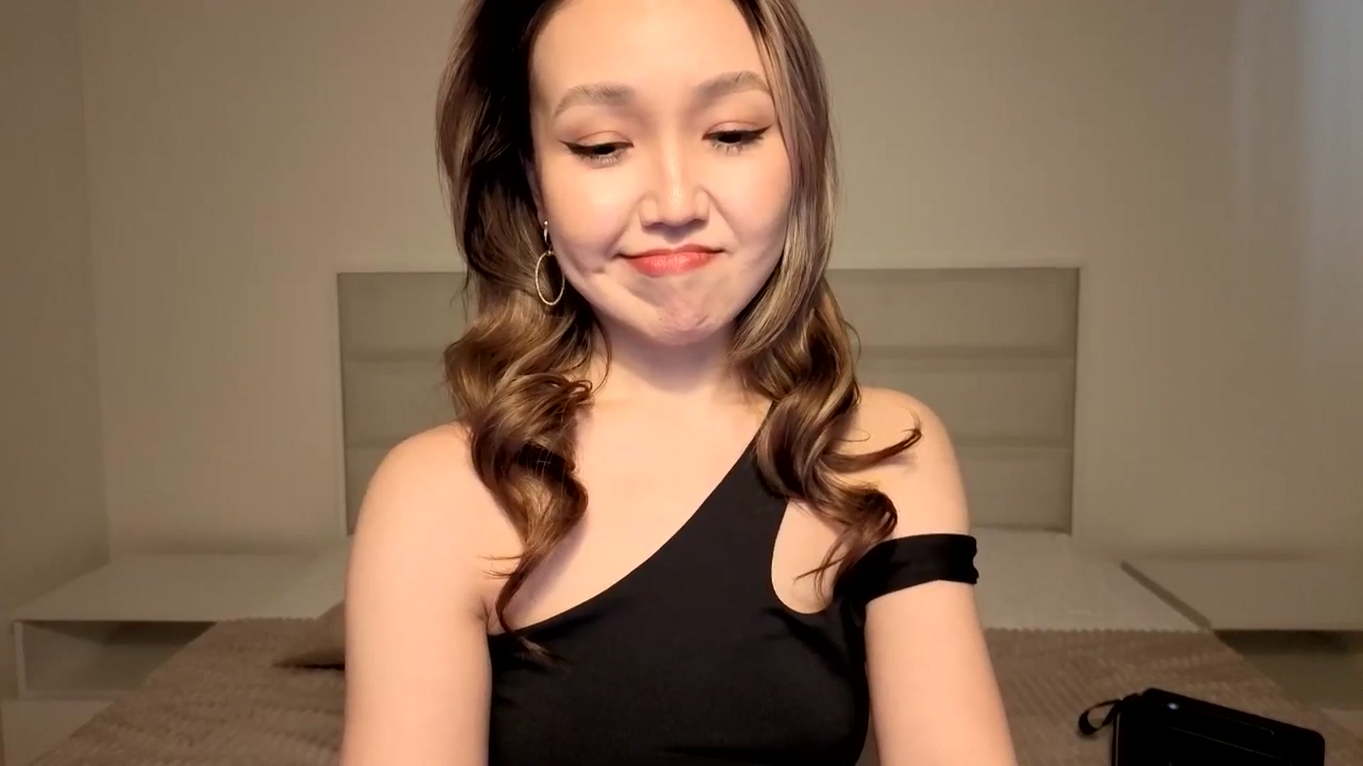 Gallery image thumbnail from Mellifluous_'s myfreecams stream on, 02/07/2026, 08:02 image 16 of 20
