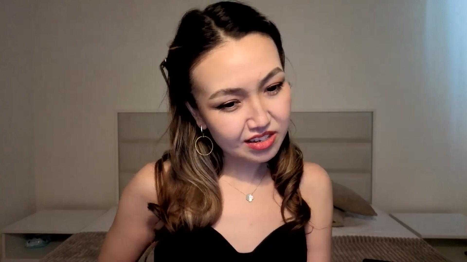 Gallery image thumbnail from Mellifluous_'s myfreecams stream on, 02/08/2026, 08:25 image 7 of 20