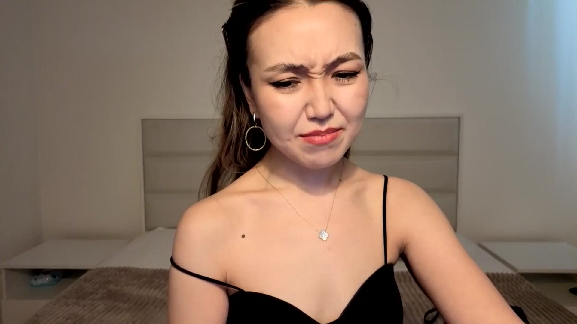 Gallery image thumbnail from Mellifluous_'s myfreecams stream on, 02/08/2026, 08:25 image 3 of 20