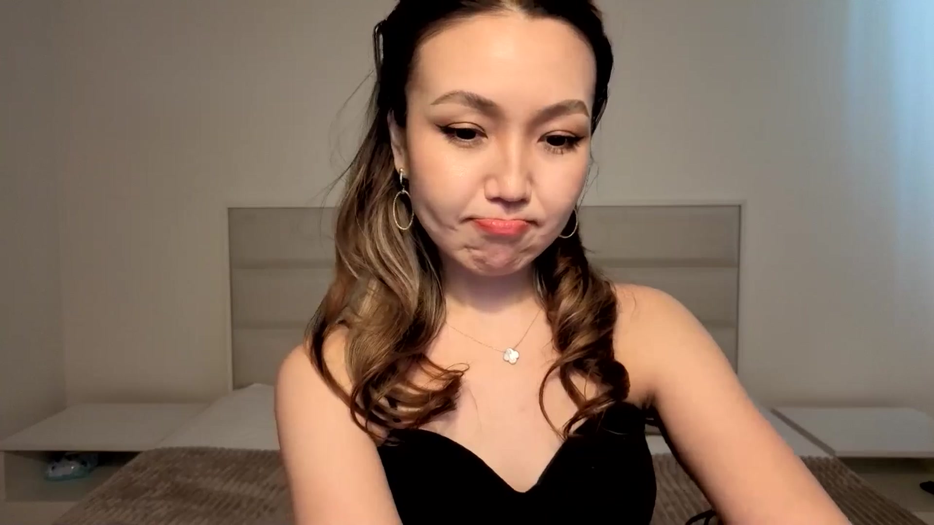 Gallery image thumbnail from Mellifluous_'s myfreecams stream on, 02/08/2026, 08:25 image 11 of 20