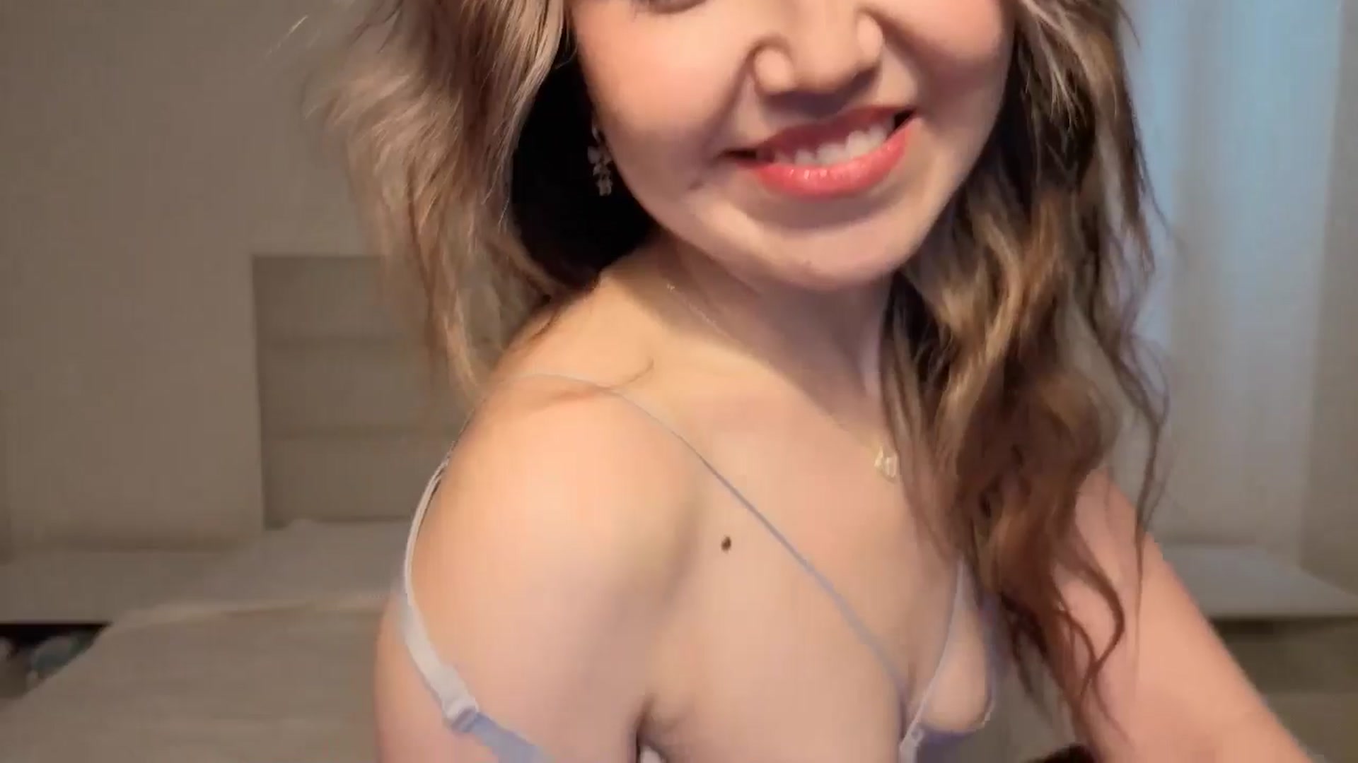 Gallery image thumbnail from Mellifluous_'s myfreecams stream on, 02/21/2026, 10:42 image 11 of 20