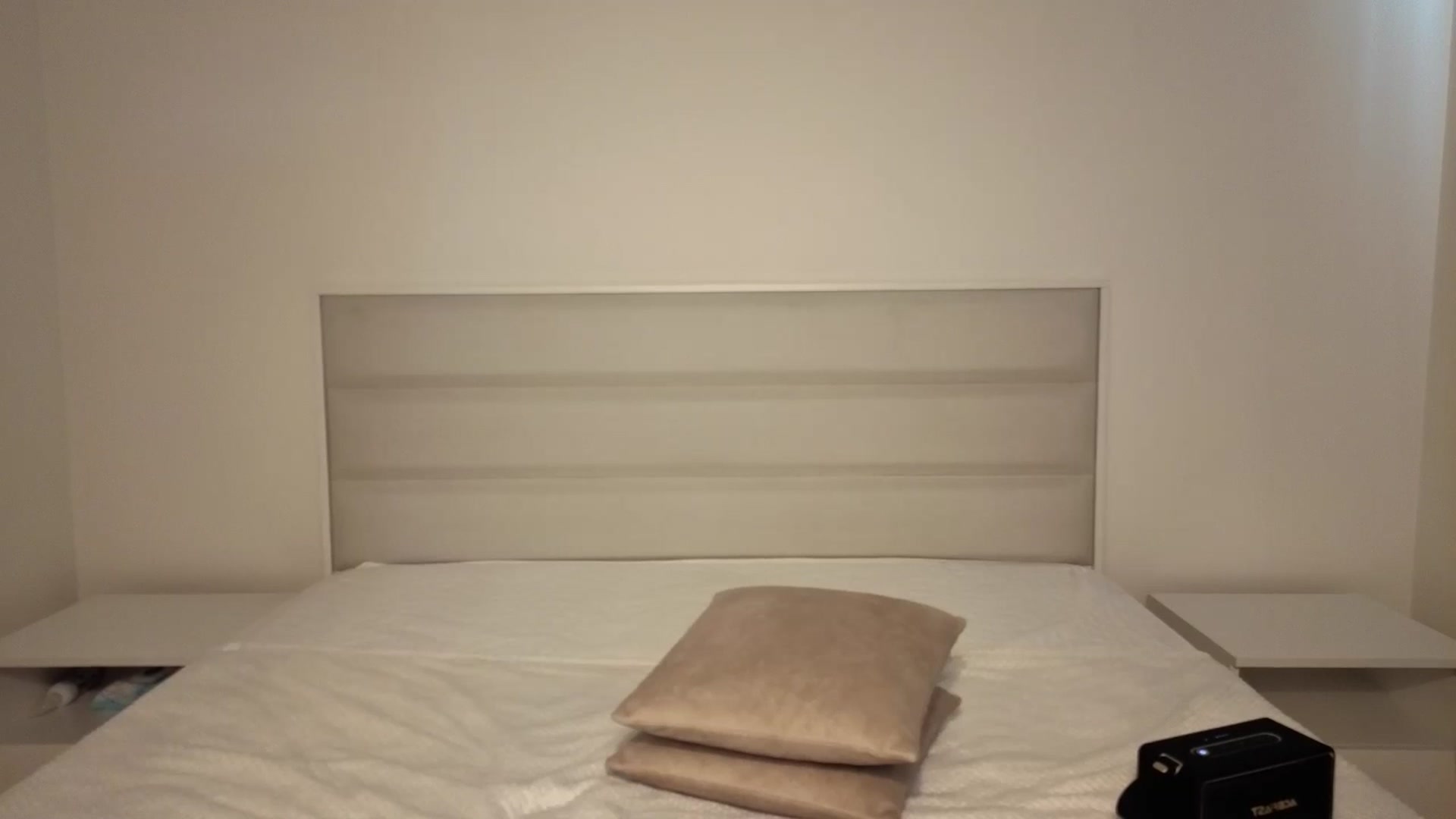 Gallery image thumbnail from Mellifluous_'s myfreecams stream on, 02/22/2026, 11:45 image 6 of 20