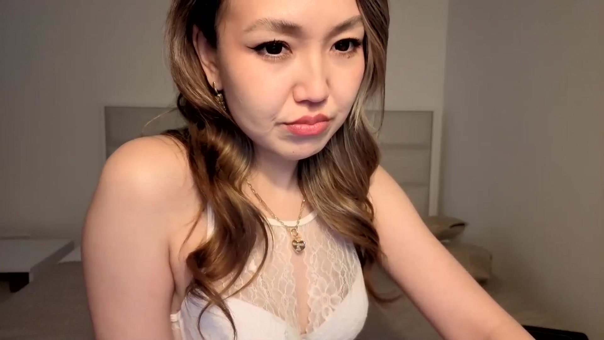 Gallery image thumbnail from Mellifluous_'s myfreecams stream on, 03/22/2026, 08:18 image 11 of 20