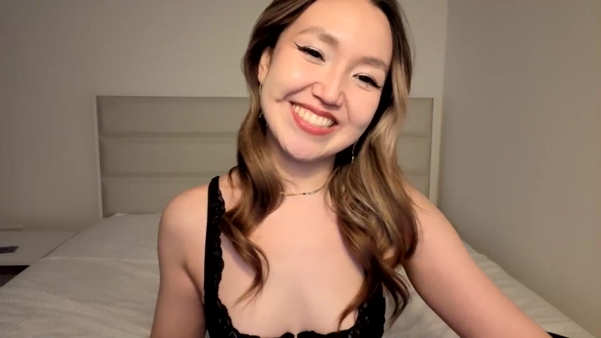 Gallery image thumbnail from Mellifluous_'s myfreecams stream on, 03/29/2026, 09:02 image 8 of 20